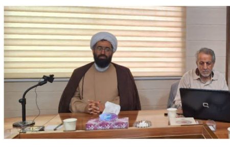 عالمان و مبلغان تقریبی در برابر جنگ نرم دشمن هوشیار باشند