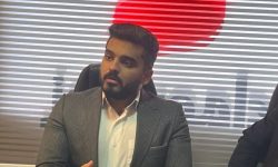 خودکفایی کشور در زمینه تامین دستگاه کارت خوان را محقق می کنیم