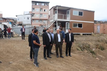 بازدید مدیر کل نوسازی مدارس گلستان از مدرسه مومنان وجنت قلعه حسن گرگان