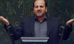 دولت و مجلس از طریق ارائه کالابرگ یا بن‌کالا به کمک معیشت کارگر بیایند