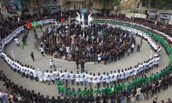 «سینه زنی کمر به کمر» آئین عزاداری ترک‌های قزلباش در محرم / رامیان، حسینیه گلستان است