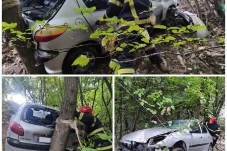 سقوط خودروی بدون سرنشین در خیابان صیاد گرگان