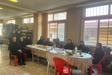 قدردانی به سبک دانش آموزان دبیرستان دخترانه علی مدنی دو گرگان