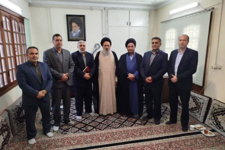دیدار سرپرست شرکت گاز با حضرت آیت الله میبدی مدیر حوزه علمیه رضویه