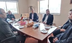 حضور مدیر شرکت خدمات حمایتی کشاورزی استان در شرکت حمل و نقل خود راننده گرگان، به مناسبت تبریک روز حمل و نقل