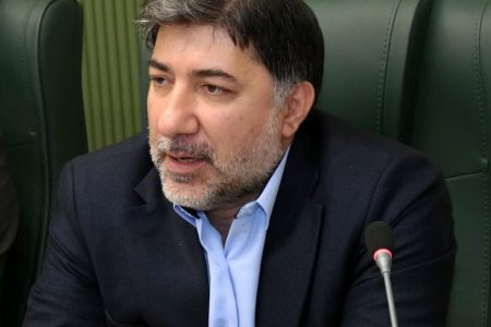 حقوق اسفند کارمندان دستگاه‌های اجرایی استان در زمان مقرر پرداخت خواهد شد.