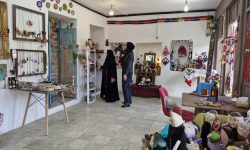 بازدید معاون صنایع‌دستی گلستان از فروشگاه‌های صنایع‌دستی بافت تاریخی استرآباد(گرگان)/ استقبال مسافران از فروشگاه‌های صنایع‌دستی استان