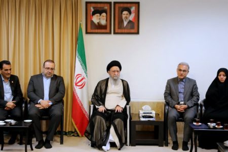 دیدارمدیران کل و اعضای شورای معاونین آموزش و پرورش گلستان با آیت‌الله نورمفیدی