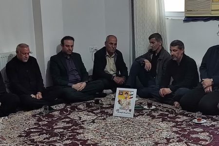 دیدار مدیرکل ورزش و جوانان استان گلستان با خانواده شهید ورزشکار رضا بیات کوهسار 
