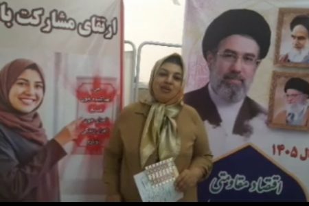 رکورددار اهدای خون بانوان گلستان، یکبار دیگر خون خود را اهدا کرد