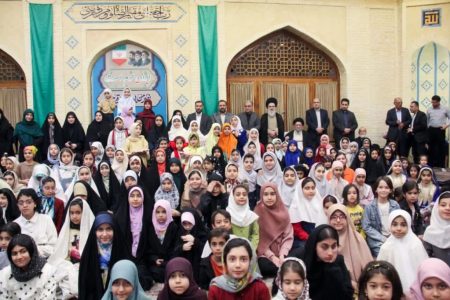 حضور آیتالله نورمفیدی در محفل «دختران خورشید» گرگان/ همافزایی کانون «گلشن» و کمیته امداد در تجلیل از دختران