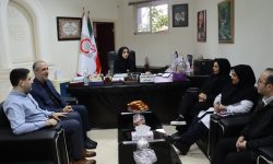 تقدیر از مسئول روابط عمومی انتقال خون گلستان به دلیل کسب رتبه برتر در مشارکت سازمانی