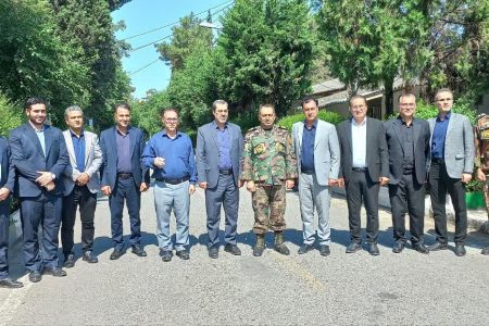  تأکید مدیرکل تعاون گلستان بر تقویت رفاه نیروهای مسلح در دیدار با فرمانده تیپ ۲۳۰ شهید متاجی گرگان