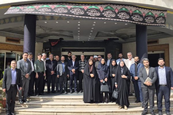 مدارس باید به زیست‌بوم تربیتی تمام‌ساحتی تبدیل شوند/ شبکه‌سازی؛ خلأ اصلی آموزش و پرورش