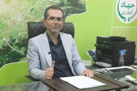 آموزش و ترویج، حلقه اتصال تولیدکنندگان، فروشندگان و کشاورزان است