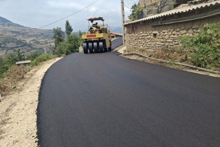 گامی دیگر برای توسعه روستاهای مینودشت؛ آسفالت ۳ هزار مترمربع از معابر خاکی روستای ده‌چناشک