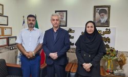 به مناسبت روز خبرنگار دیدار صمیمی در دفتر مجموعه خبری سه ستاره برگزار شد