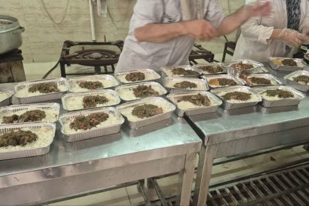 ضیافت در سایه مهر شاه خراسان؛ وقتی مسجد جامع گلشن، تکه‌ای از آستان قدس رضوی می‌شود